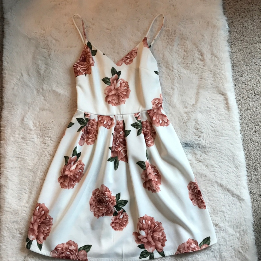 Floral sleeveless dress NWOT